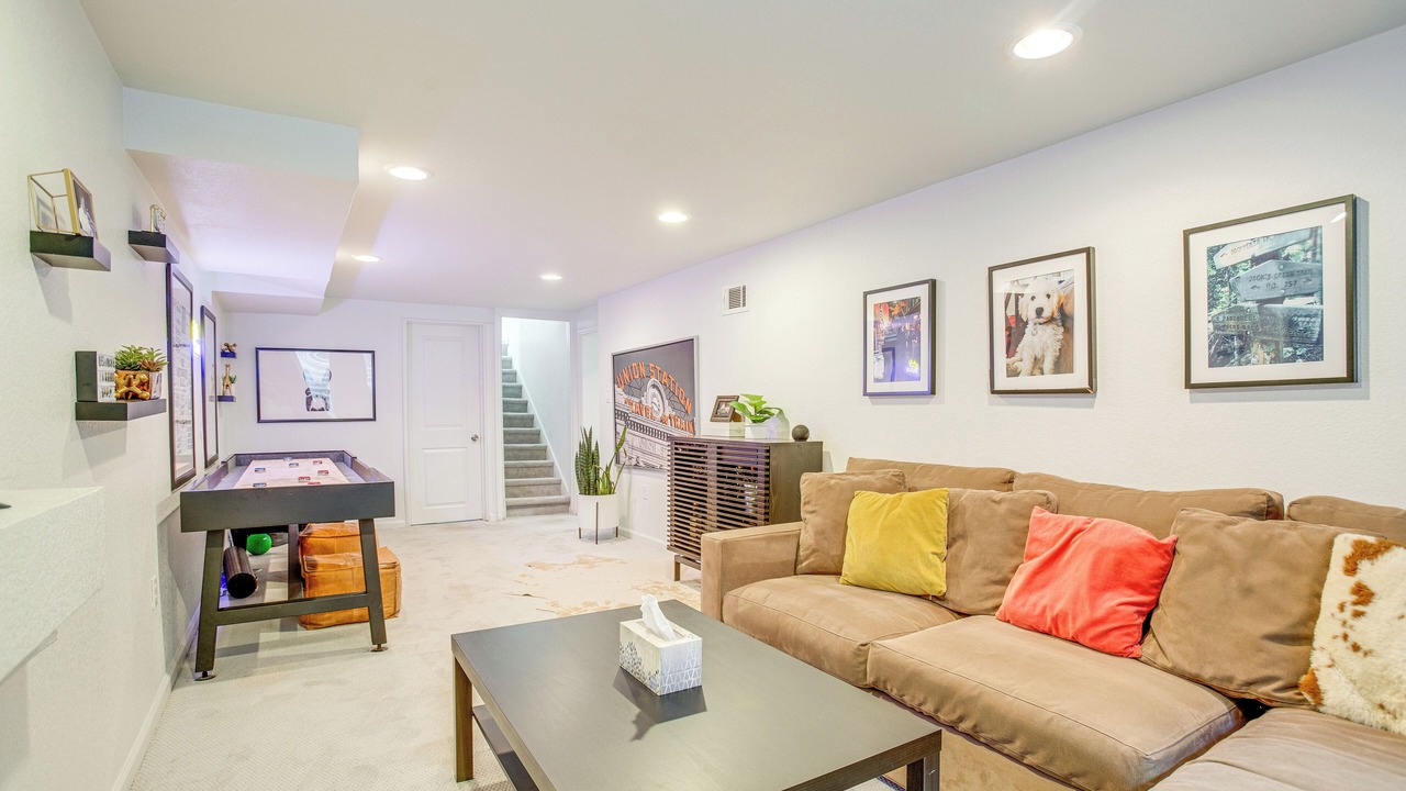 Photo of Livingroom in Whittier