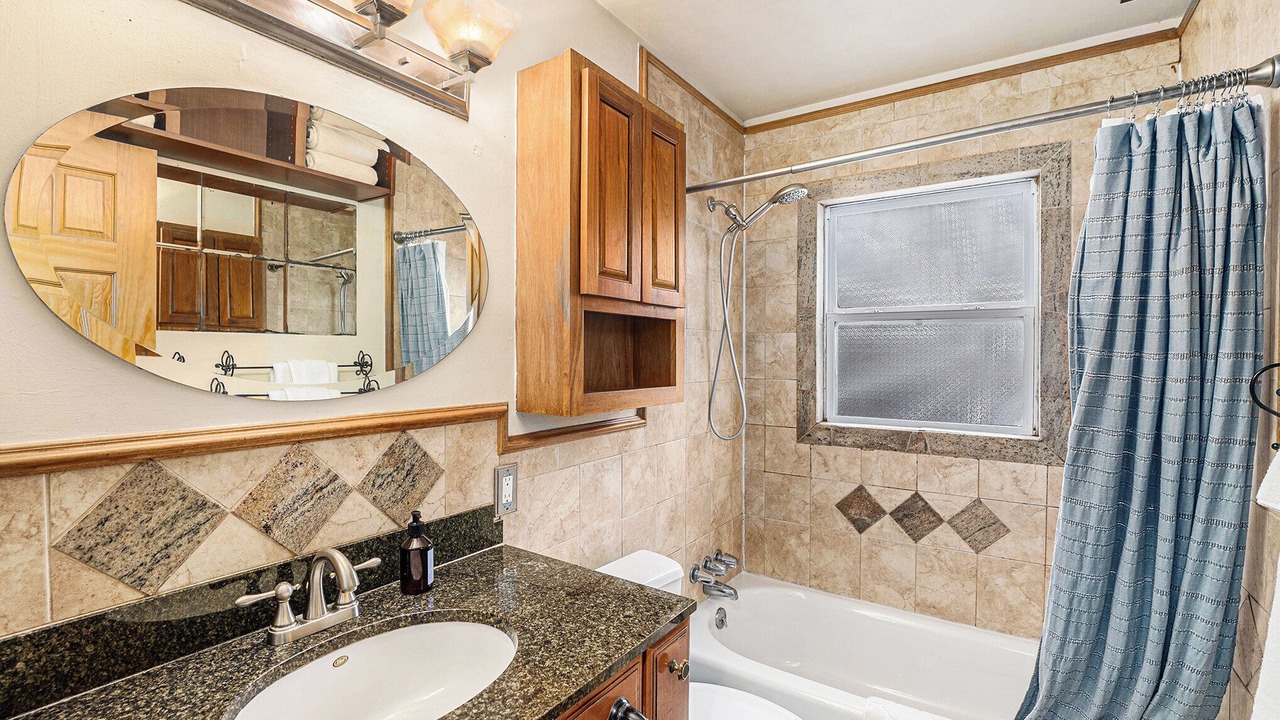 Photo of Bathroom in University Park