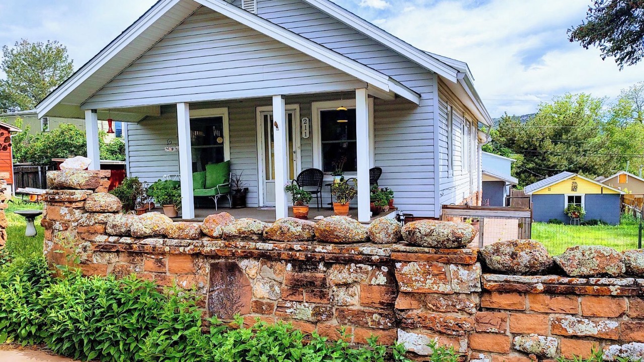 Photo of Outdoor in Lyons