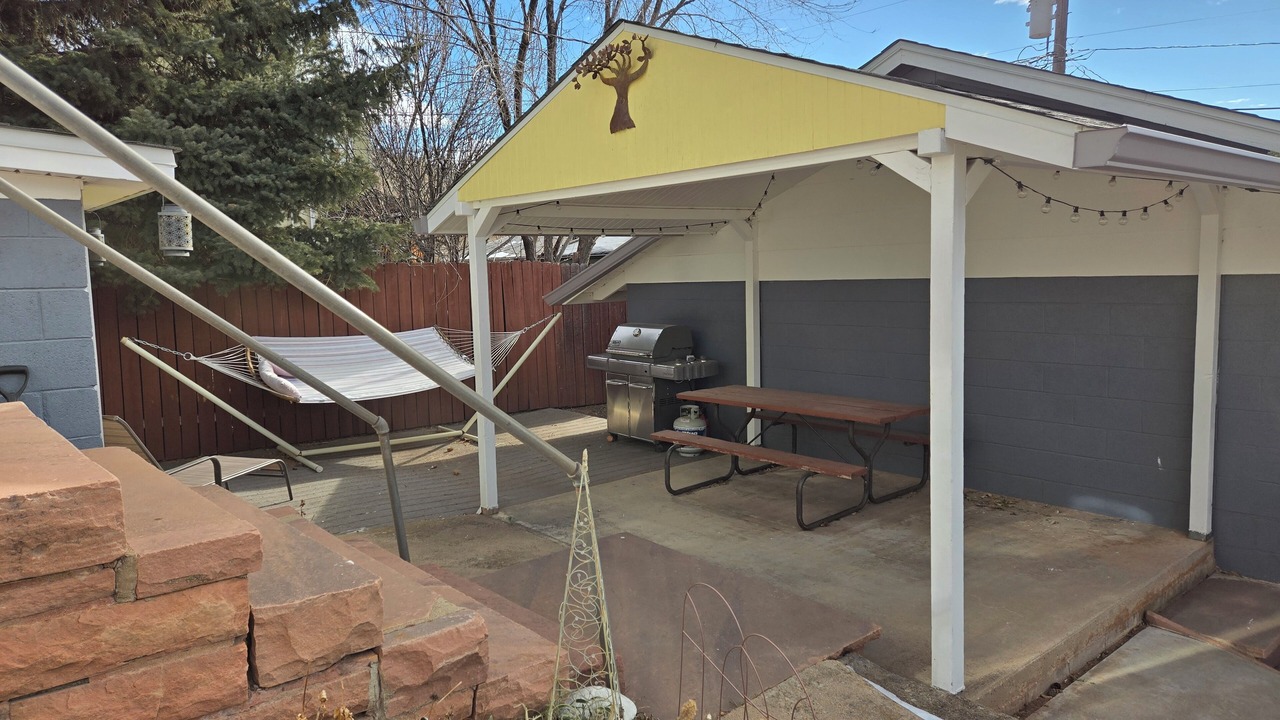 Photo of Outdoor in Lyons