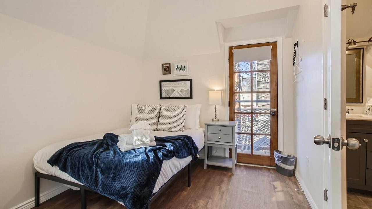 Photo of Bedroom in Baker