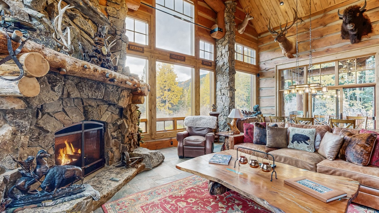 Photo of Livingroom in Leadville