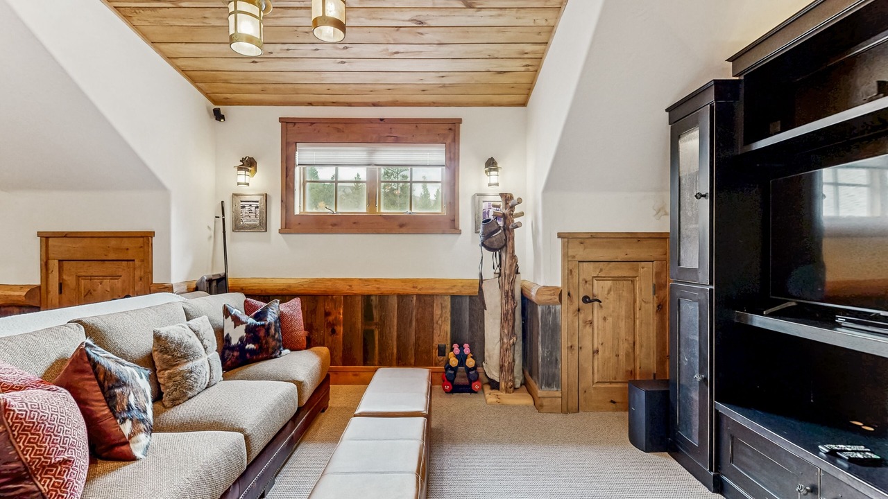 Photo of Livingroom in Leadville