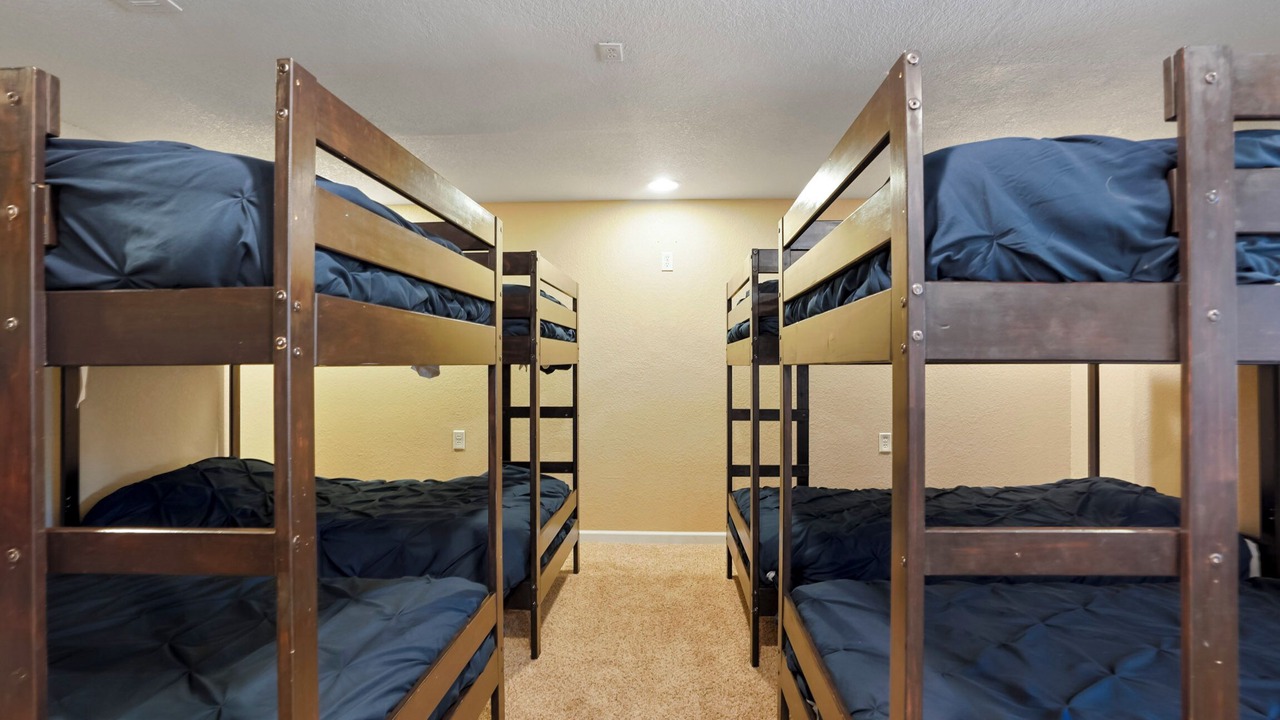 Photo of Bedroom in Valley Heirloom