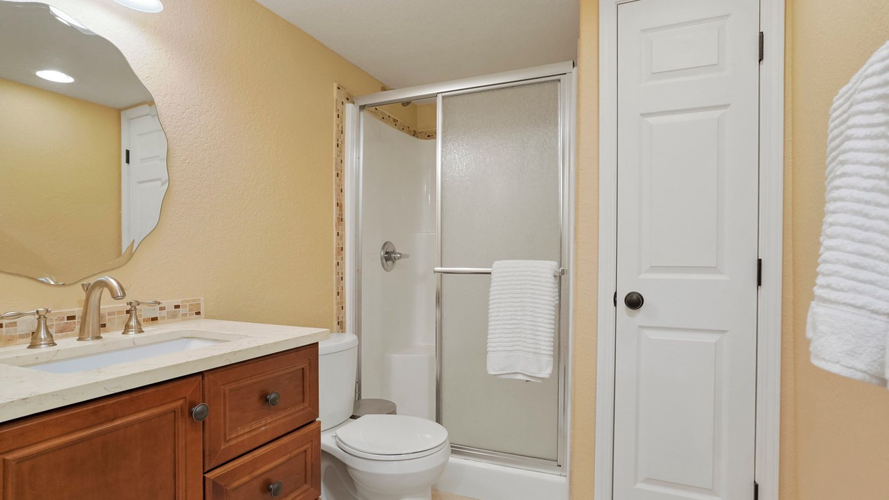 Photo of Bathroom in Valley Heirloom