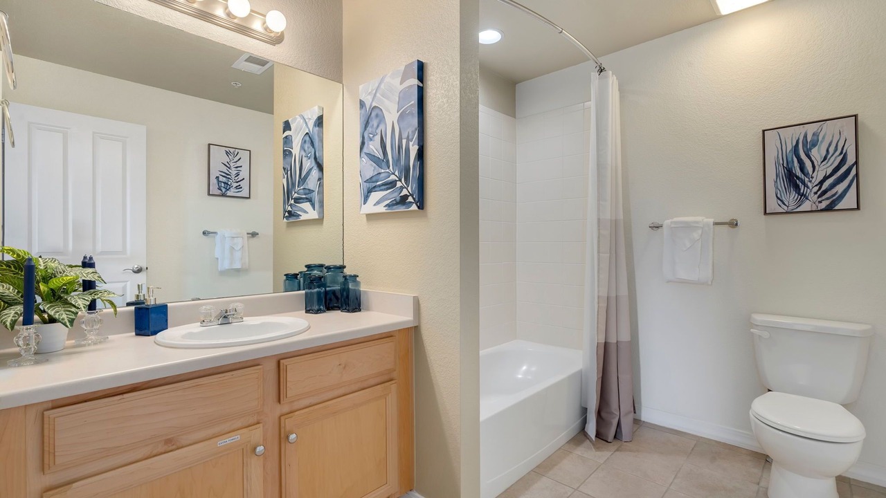 Photo of Bathroom in Side Hill