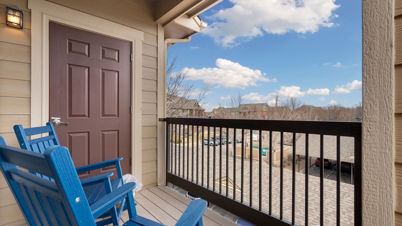 Photo of Patio Balcony in Side Hill