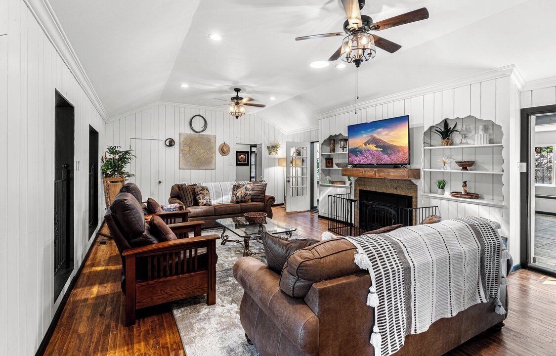 Photo of Livingroom in Beulah