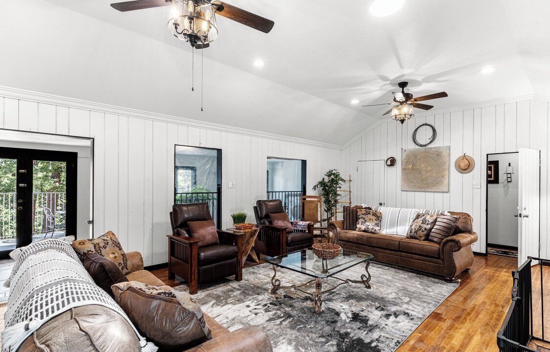 Photo of Livingroom in Beulah