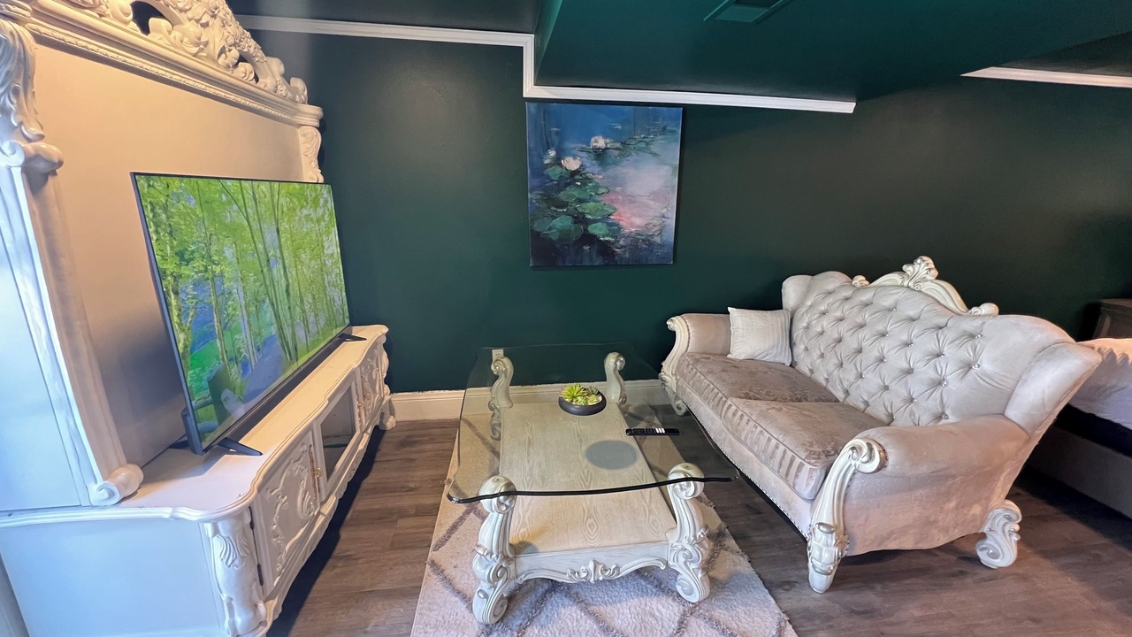 Photo of Livingroom in University Hills