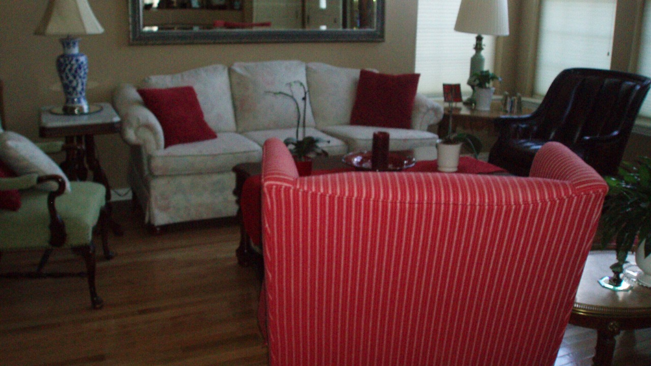 Photo of Livingroom in Lowry Field