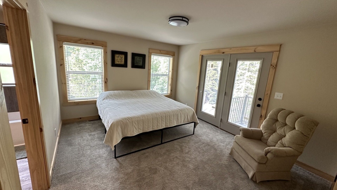 Photo of Bedroom in Garfield
