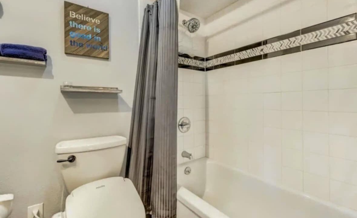 Photo of Bathroom in Skyway
