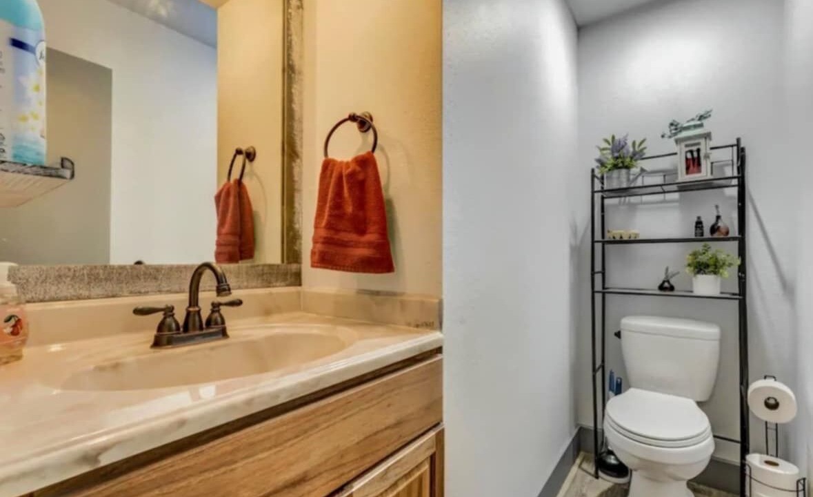 Photo of Bathroom in Skyway