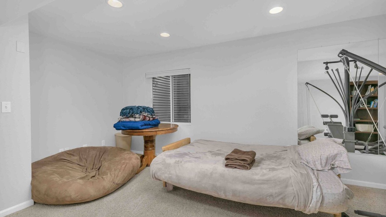 Photo of Bedroom in Erie