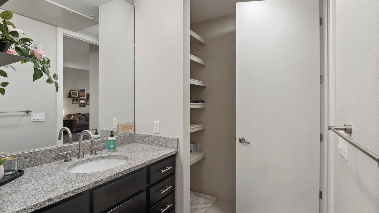 Photo of Bathroom in Golden