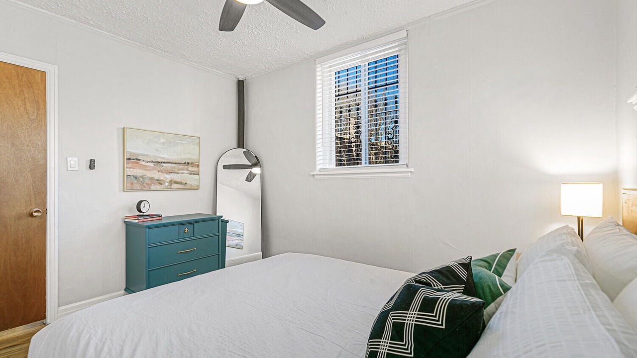 Photo of Bedroom in Congress Park