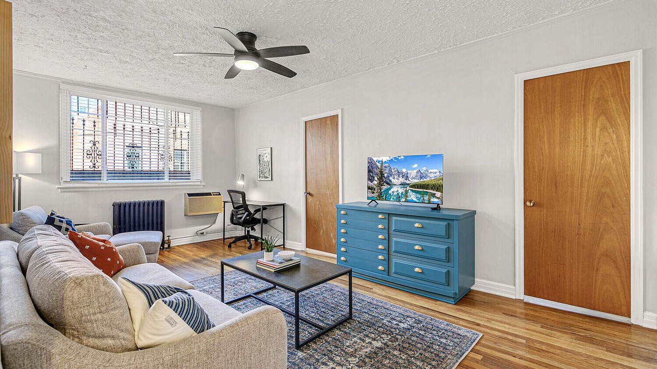 Photo of Livingroom in Congress Park