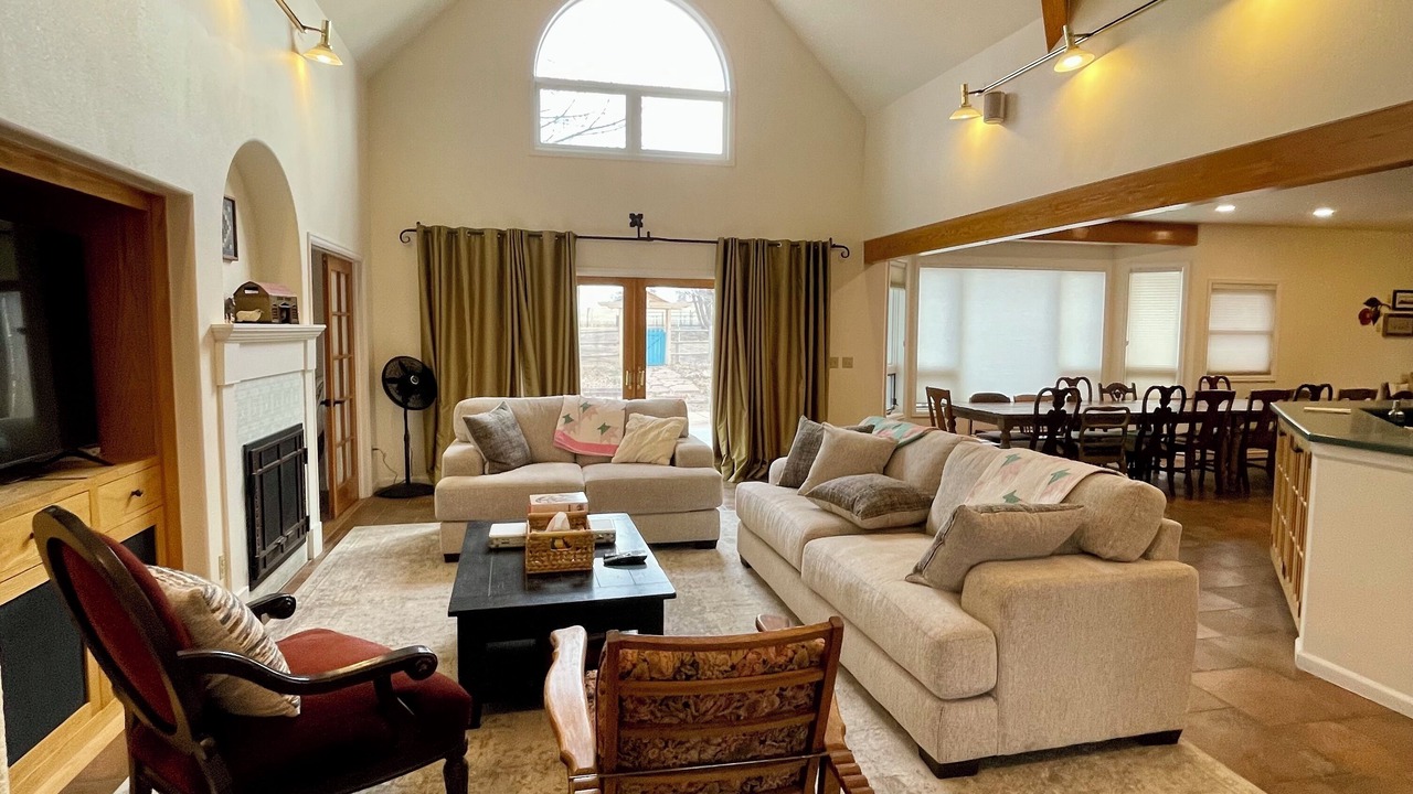Photo of Livingroom in Lakewood