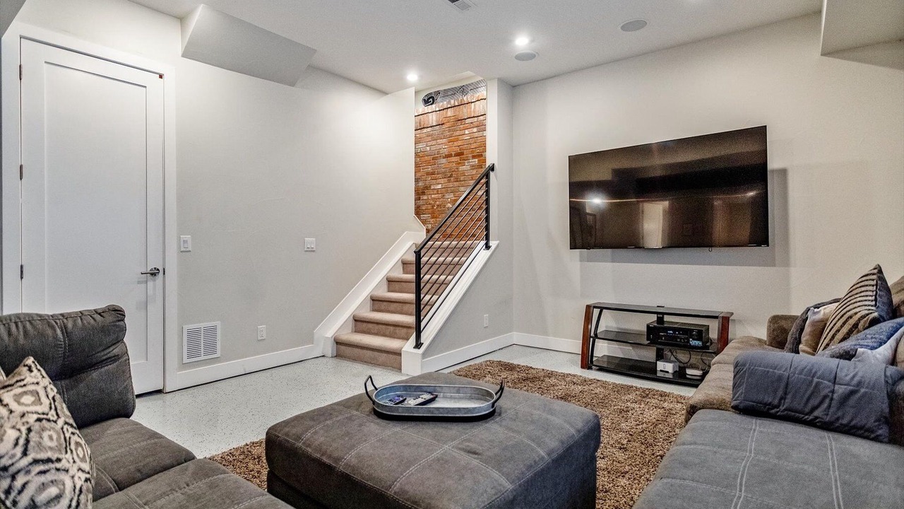 Photo of Livingroom in Highland