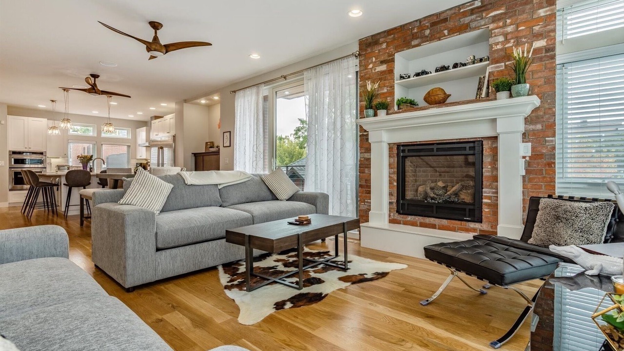 Photo of Livingroom in Highland