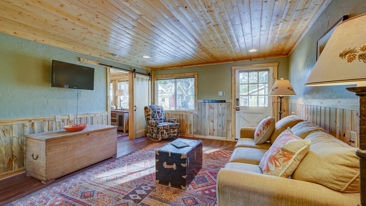 Photo of Livingroom in Howard