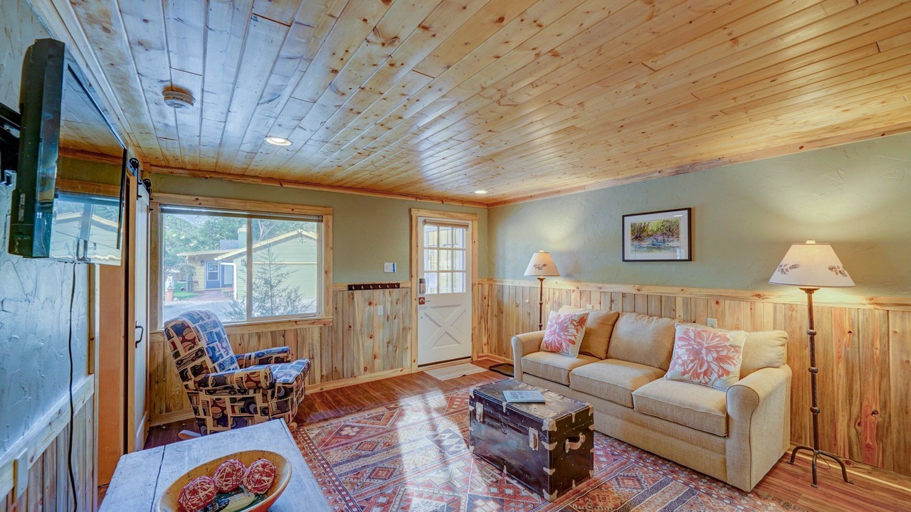 Photo of Livingroom in Howard