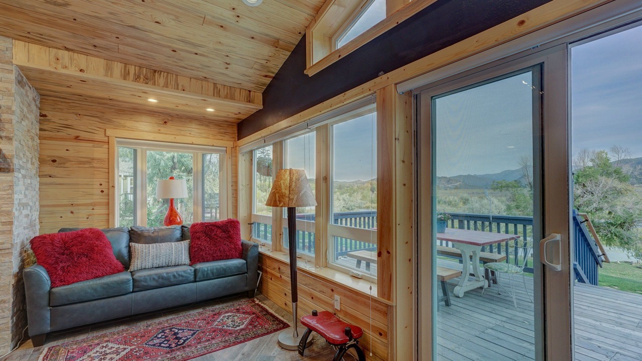 Photo of Livingroom in Howard