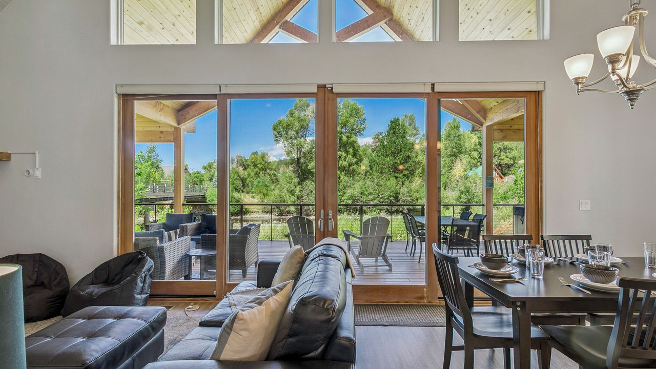 Photo of Livingroom in San Juan River Village
