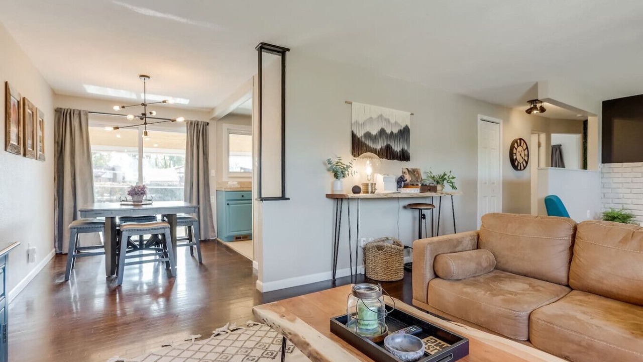 Photo of Bedroom in Dupont