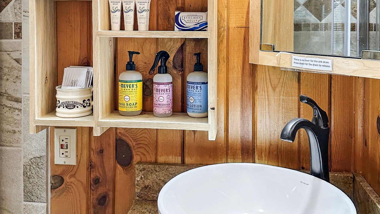 Photo of Bathroom in Grand Lake