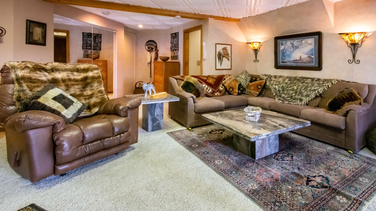 Photo of Bedroom in Evergreen Meadows