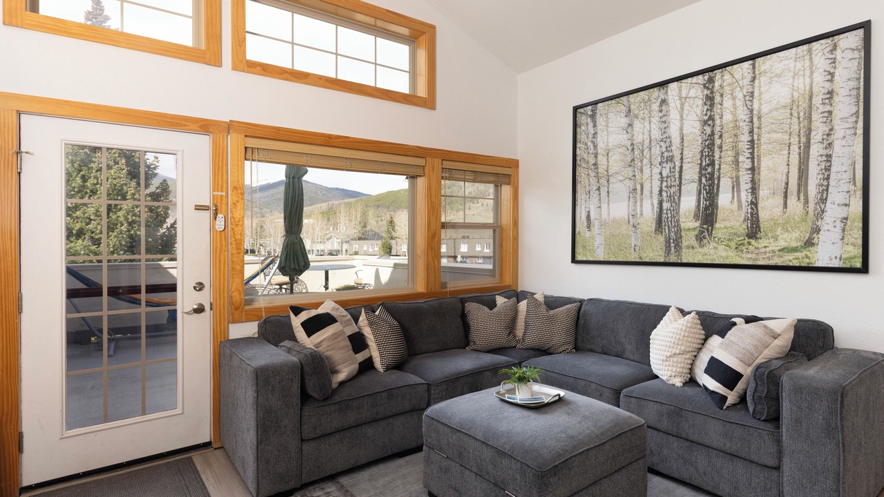 Photo of Livingroom in Dillon
