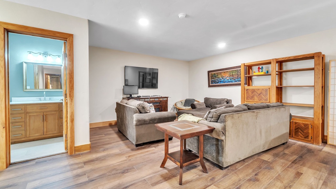 Photo of Livingroom in Dillon