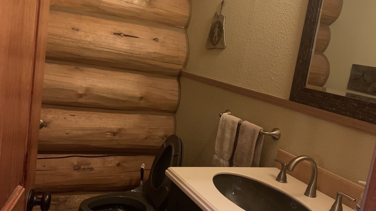 Photo of Bathroom in Collbran