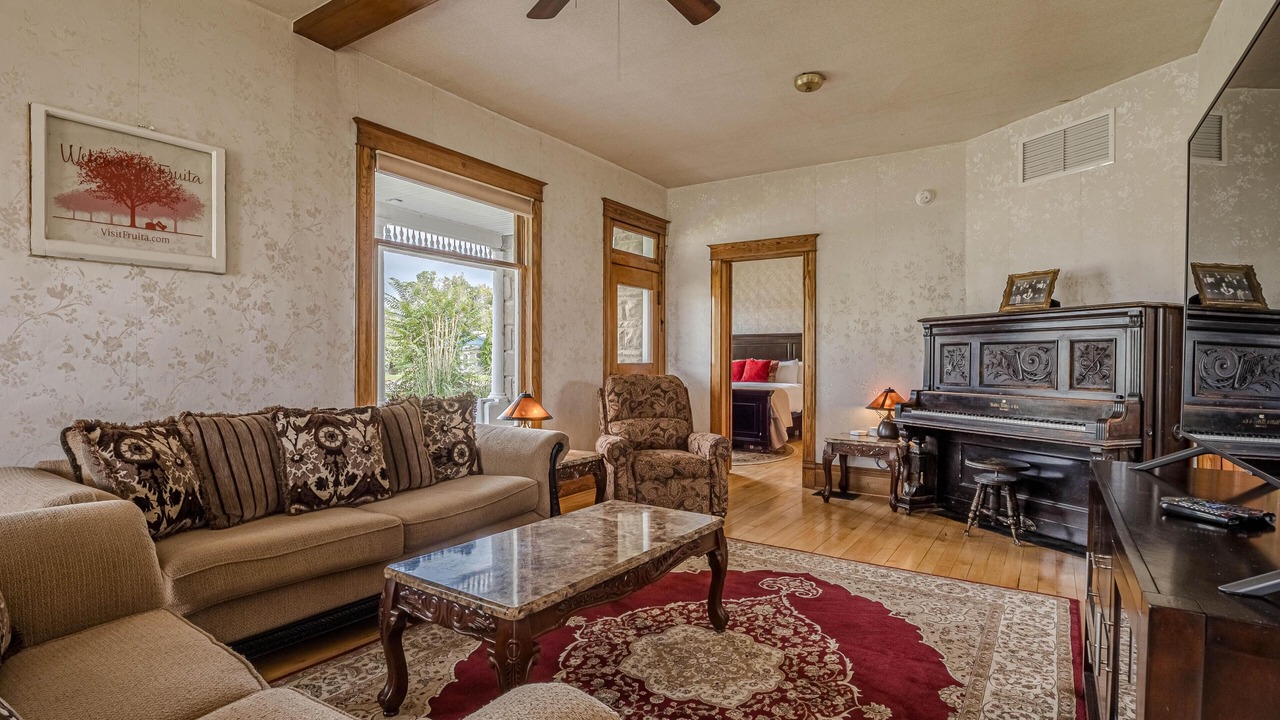 Photo of Livingroom in Fruita