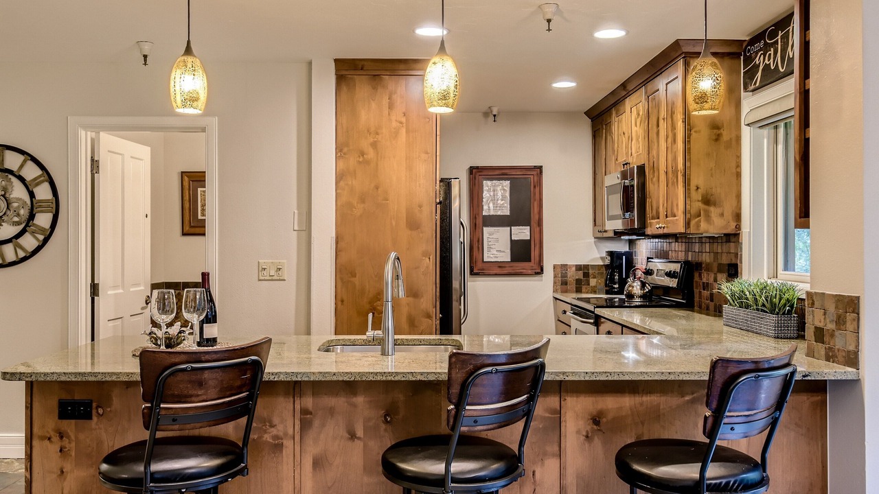 Photo of Kitchen in Peak 9
