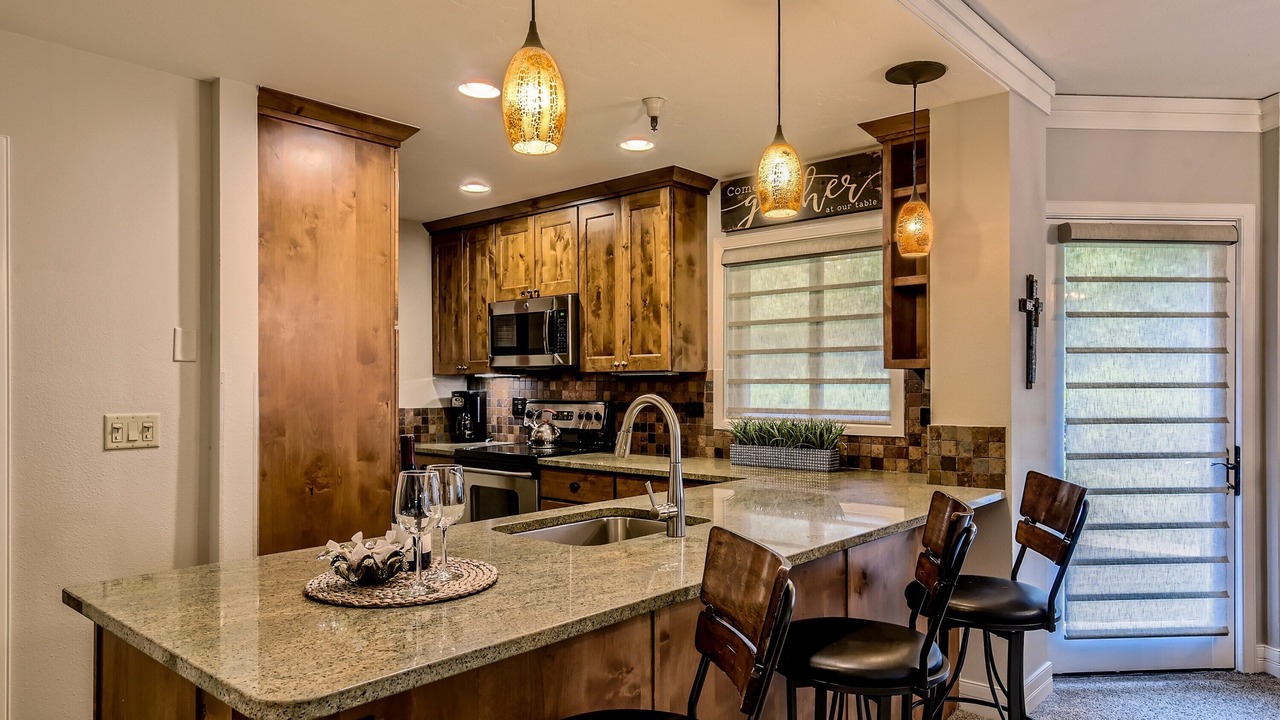 Photo of Kitchen in Peak 9