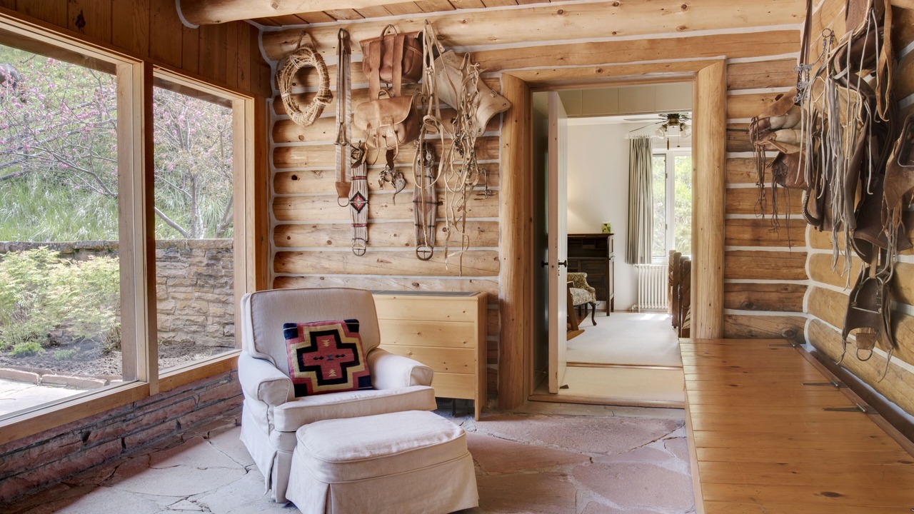 Photo of Bedroom in Basalt