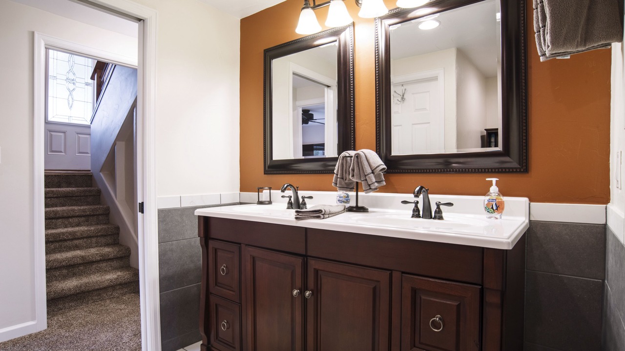 Photo of Bathroom in Carbondale