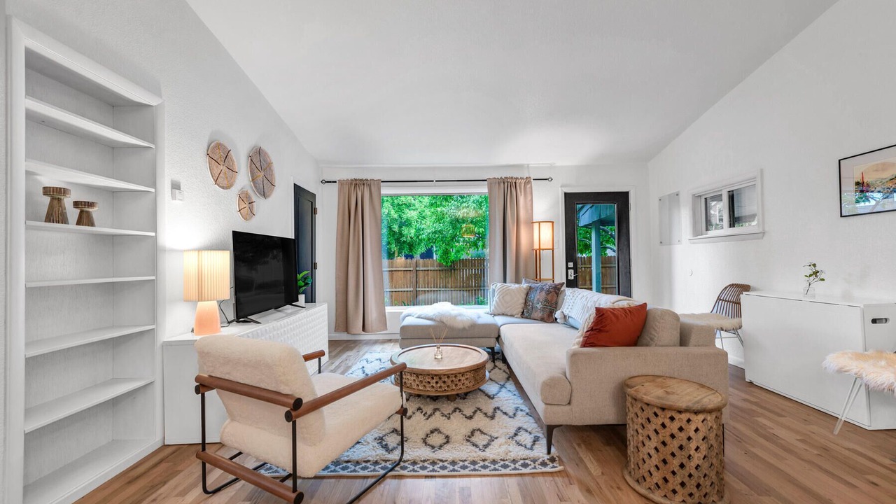 Photo of Livingroom in Newlands