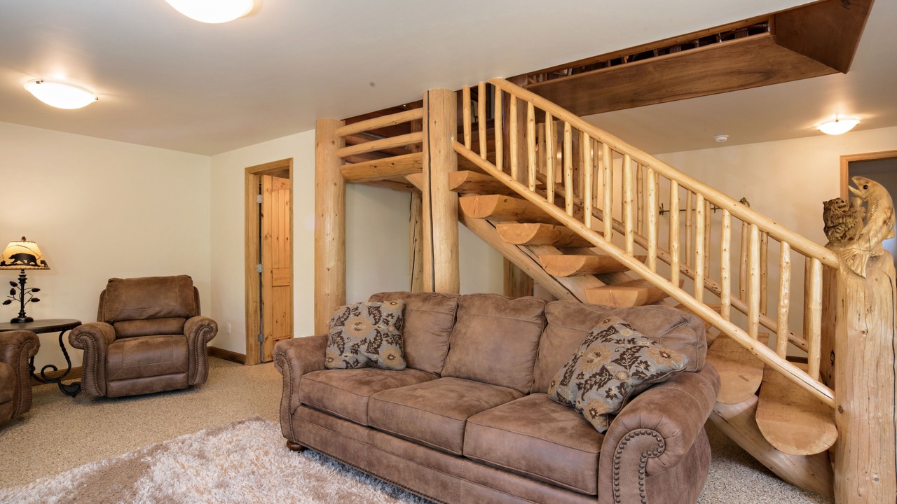Photo of Bedroom in Basalt