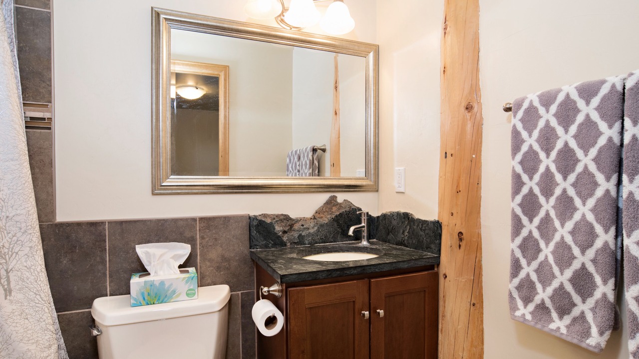 Photo of Bathroom in Basalt