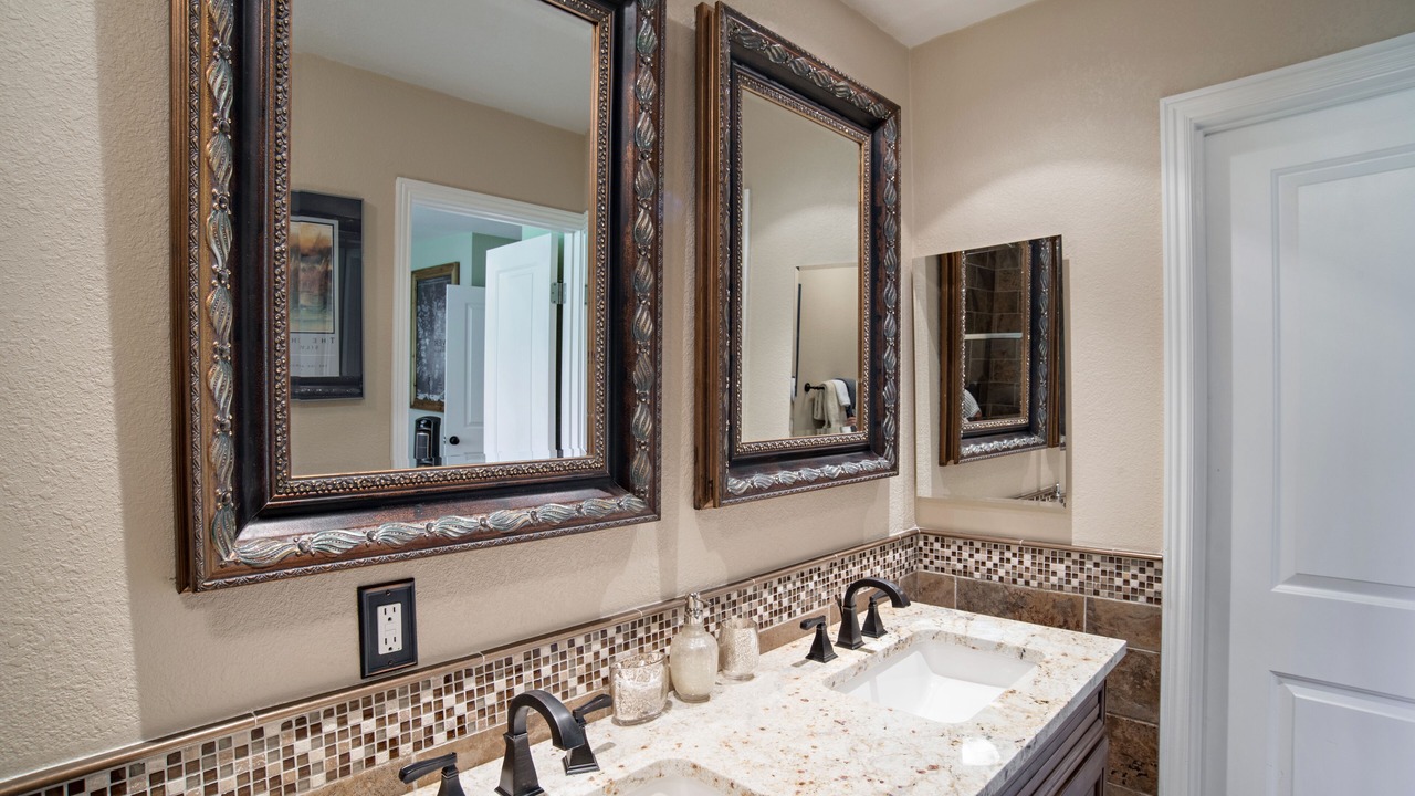 Photo of Bathroom in Carbondale