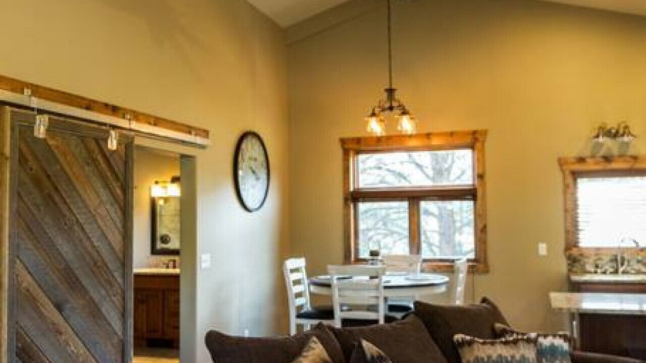 Photo of Livingroom in Estes Park