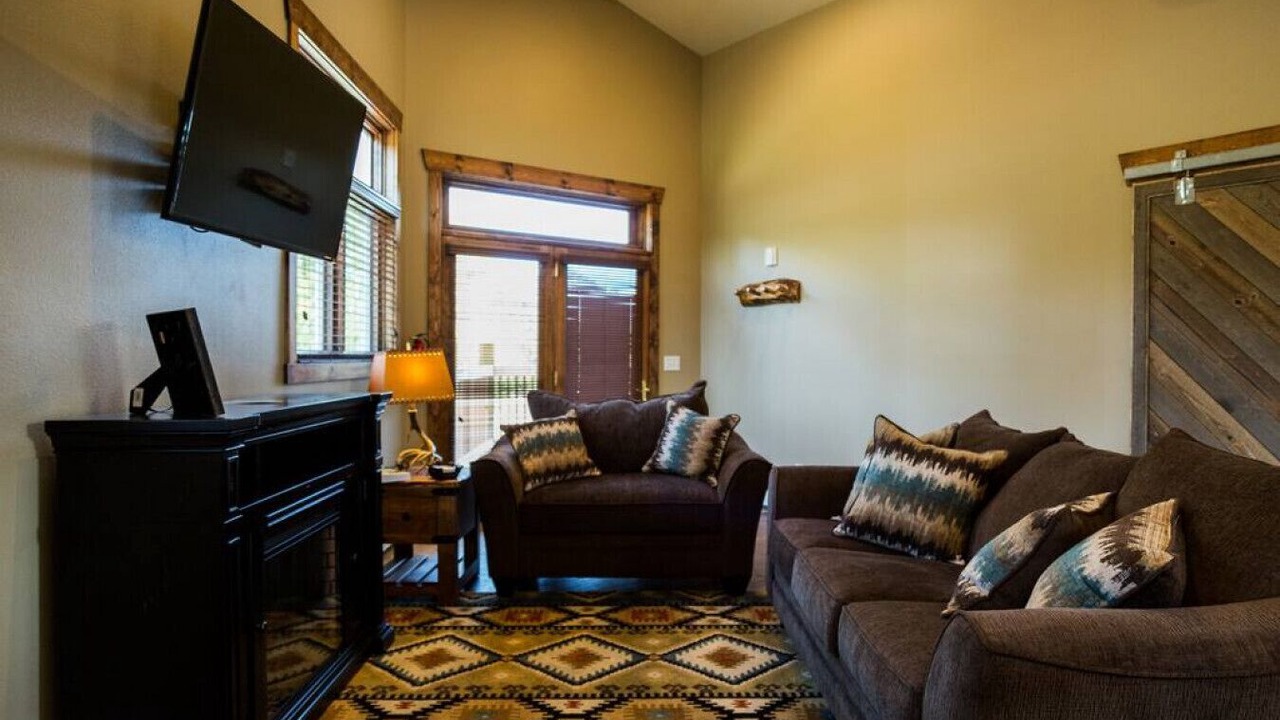 Photo of Livingroom in Estes Park