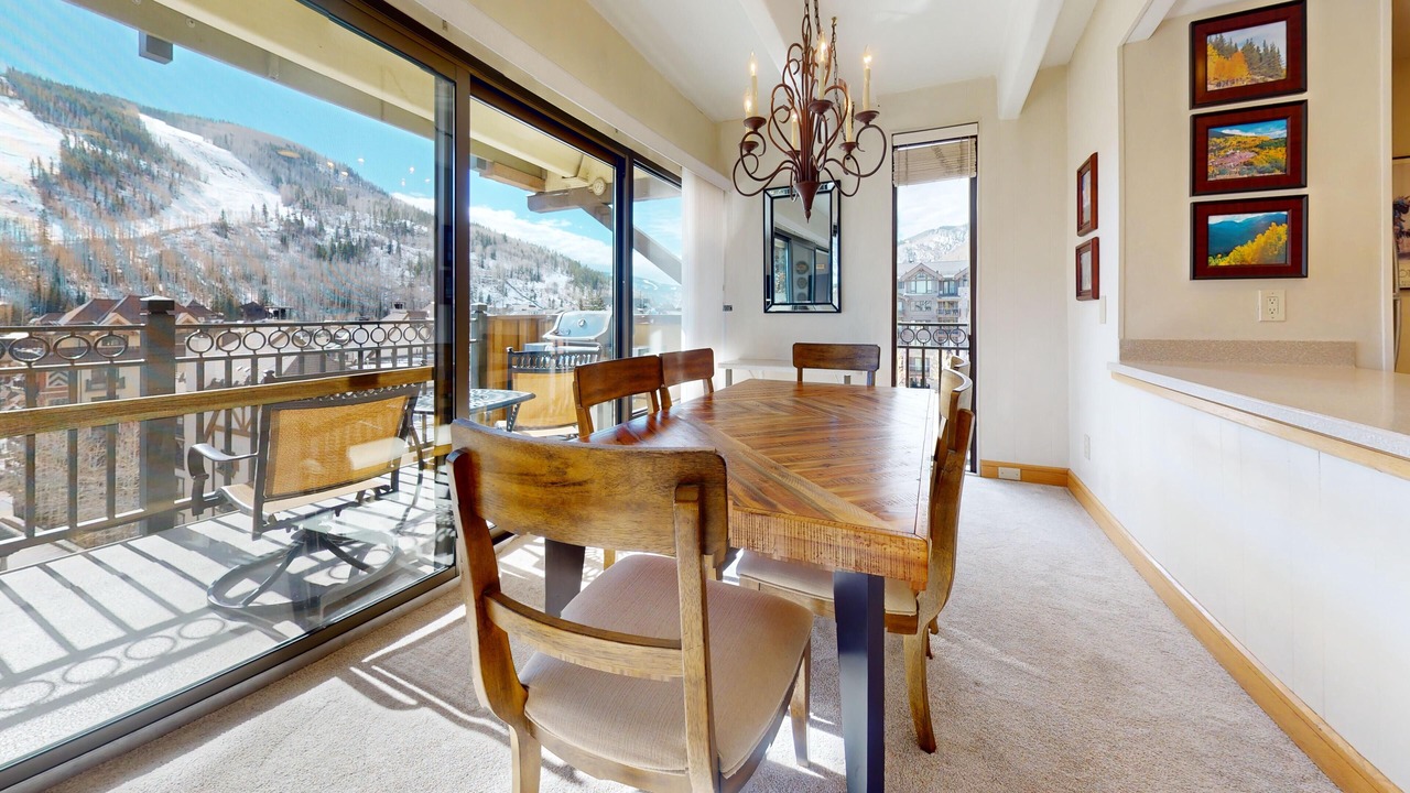 Photo of Livingroom in Vail