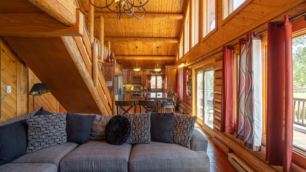 Photo of Livingroom in Carriage Hills