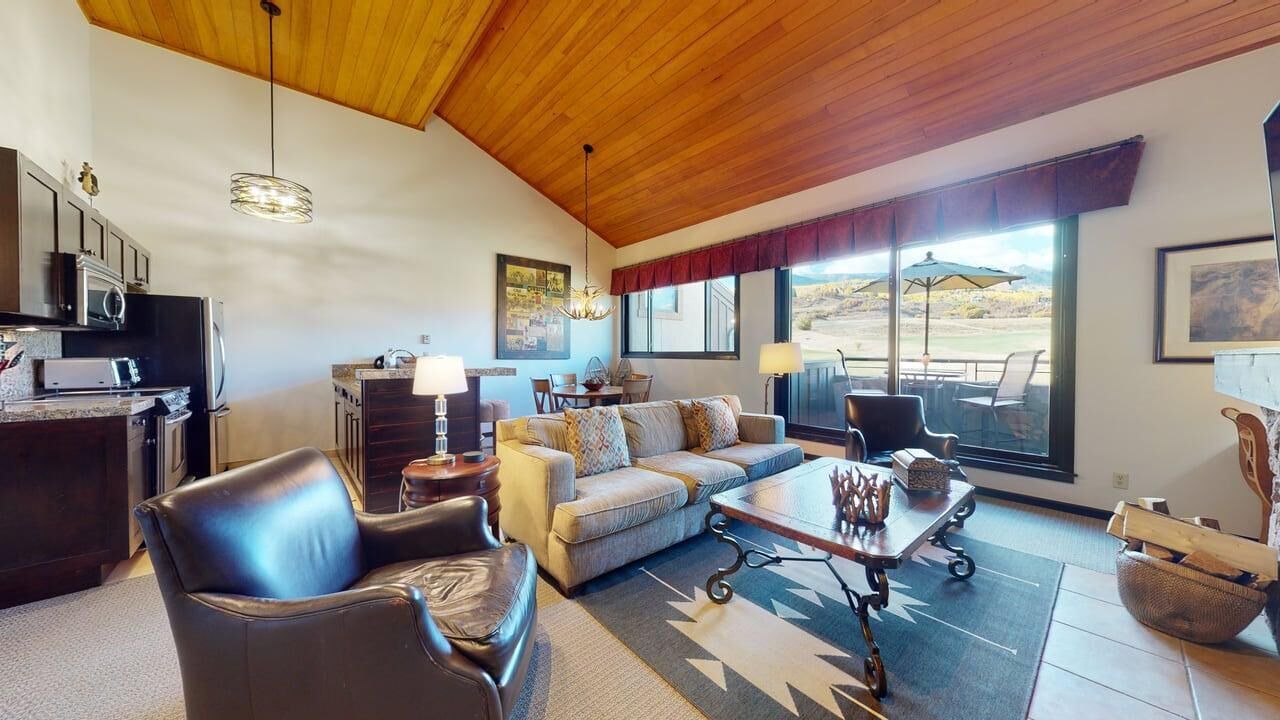 Photo of Livingroom in Snowmass Village