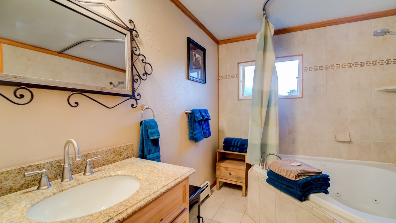 Photo of Bathroom in Cascade-Chipita Park